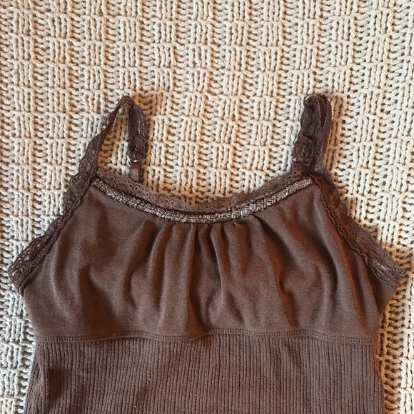 Brown tank - Picture 2 of 3